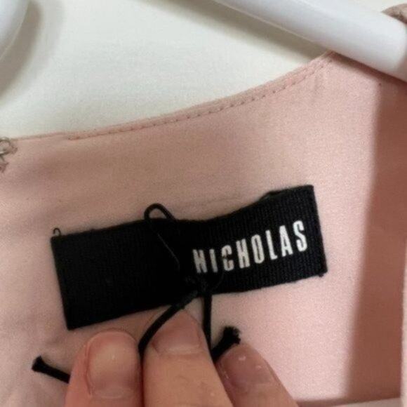 NWT Nicholas Deep V Crepe Gathered Dress Pink Size 6 - Picture 7 of 9